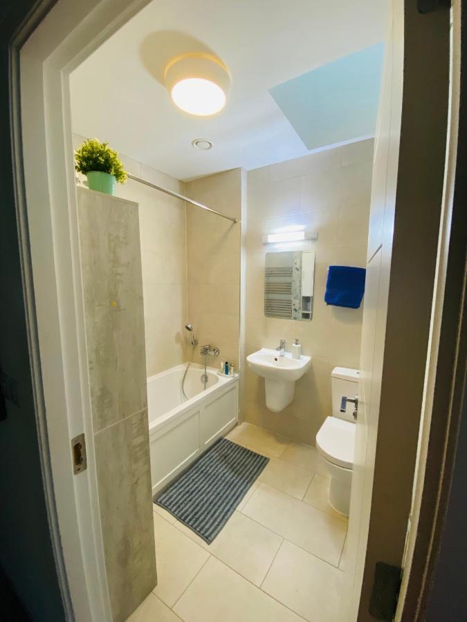 Double Room In Our Family Home Dublin Exterior photo